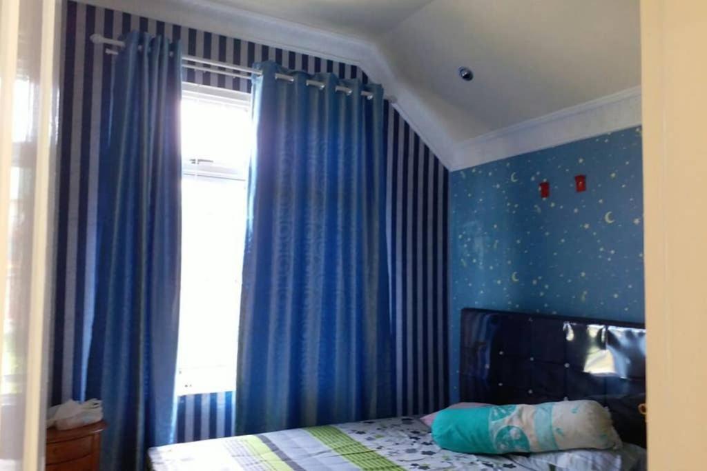 Villa Nils Cianjur Esterno foto